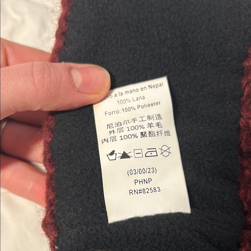 Women’s Burgundy Turtle Fur Wool Knit Beanie with fleece lining - Picture 5 of 6